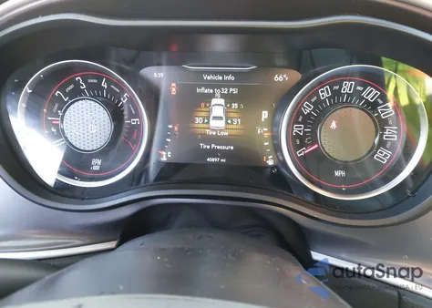 2020 Dodge Challenger Sxt z USA, uszkodzony, nr VIN 2C3CDZAG6LH137787